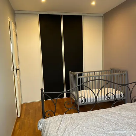 Apartment A Avec Parking *