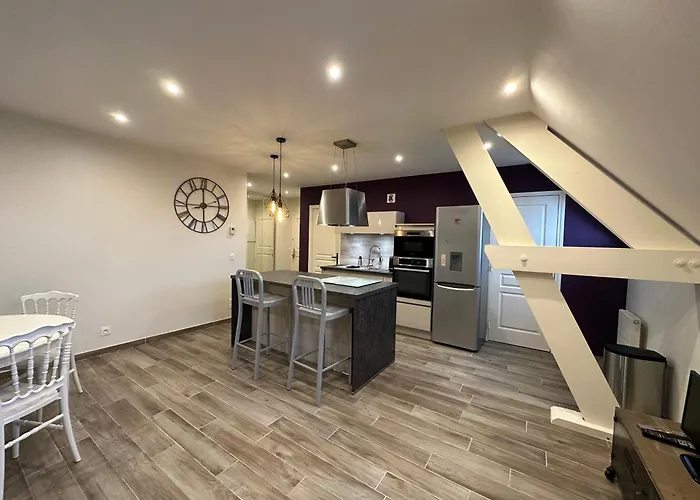 A Avec Parking Beaune (Cote d'Or)